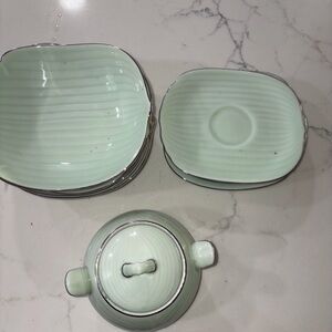 Elegant Mint Green Dinnerware Set